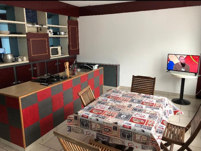 Le Studio De Tom Hirson 外观 照片